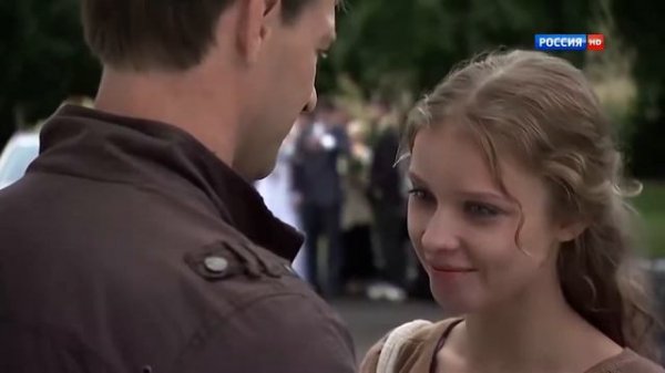 Два человека на причале