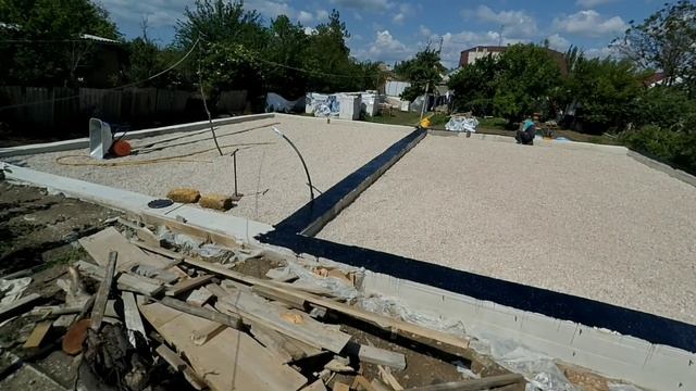 Гидроизоляция фундамента своими руками | Строим сами смотреть онлайн