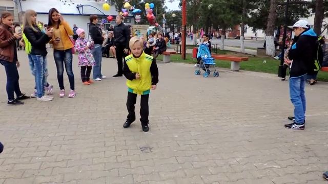2014.09.27 День города Темрюка Старотитаровские брекеры и хип хоп PoTemich's crew 7 смотреть онлайн