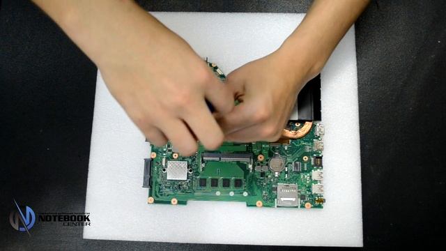 ASUS X552 - Disassembly and cleaning смотреть онлайн