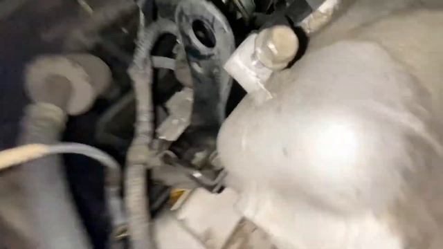 1999-2005 HYUNDAI SONATA 2.7 Como Remover Y Cambiar  El Colector De Admisión(intake ) Y Las Bujías