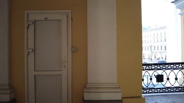 St. Petersburg Russia - The Oldest Department Store Gostiny Dvor - Walking Tour смотреть онлайн