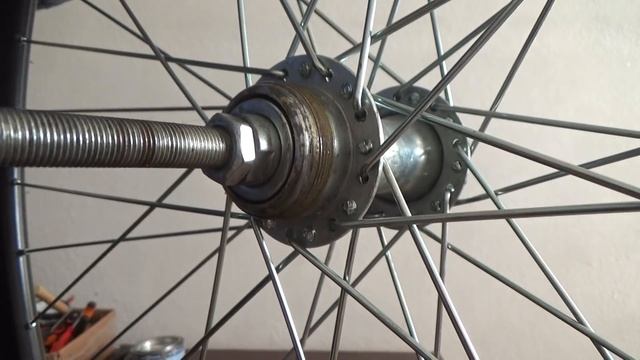 Как снять трещетку звёзд с заднего колеса горного велосипеда смотреть онлайн