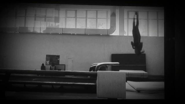 Соскок с бревна. смотреть онлайн