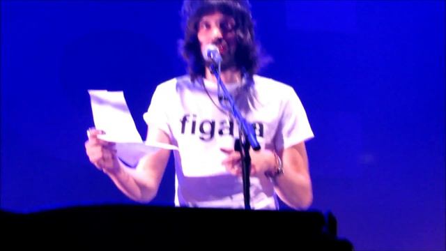 Sergio Pizzorno's speech for Amy's birthday смотреть онлайн