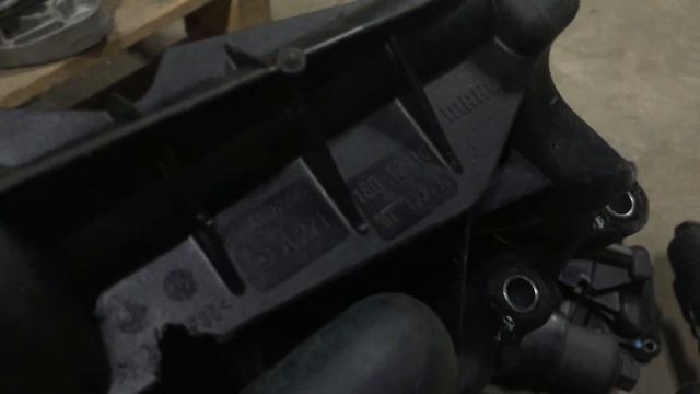 Корпус Масляного Фильтра Mercedes W212 W204 1.8 2.0 A2711801410, A2711801010 смотреть онлайн