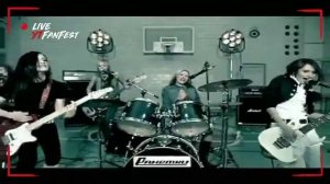 Ранетки-Она одна.