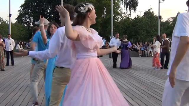 Па-де-труа парк Горького www.rpu-dance.ru смотреть онлайн