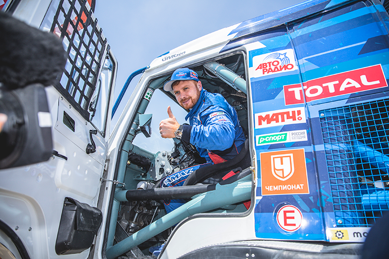 Экипажи «КАМАЗ-мастер» на «Дакар-2020» смотреть онлайн