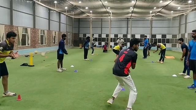 Cricket Fielding drills | Warmup |Crick Coach | Black Diamond - Ashok | Cricket coach? смотреть онлайн