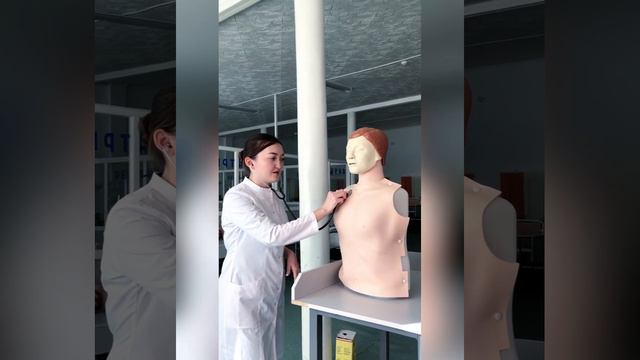 Тақырыбы: Жүрек ақаулары. Митральды қақпақша, аортальды қақпақша ақаулары. Оқытушы: Смаилова Г.С. смотреть онлайн