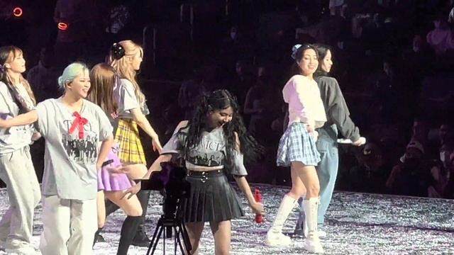 [FANCAM] Twice Concert 4th World Tour In UBS Arena New York - Like Ooh Ahh