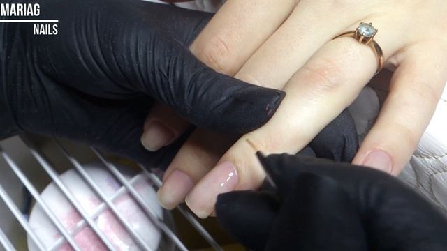 Покрытию 7 НЕДЕЛЬ! Нюд и растяжка блестками)) Быстрый и простой дизайн. смотреть онлайн