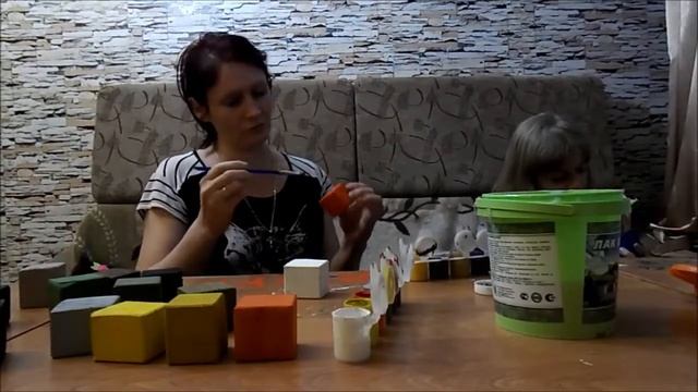 Вика Лайв делаем детские кубики. Детские кубики из дерева своими руками смотреть онлайн