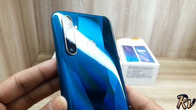 Realme 5 vs Realme 5s vs Realme 5 Pro - Which Should You Buy ? смотреть онлайн