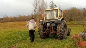 ПОДГОТАВЛИВАЕМ ЮМЗ-6, К ОСЕННИЙ ПАХОТЕ ОГОРОДОВ.