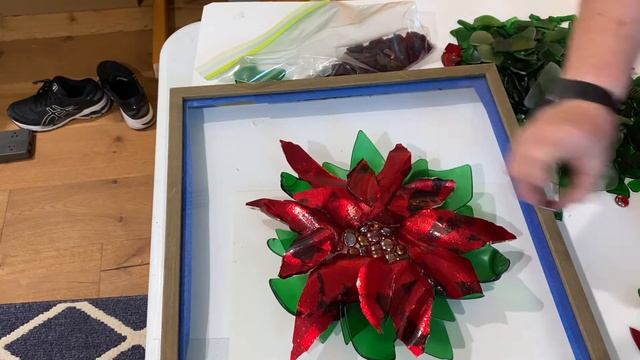 EPOXY RESIN POINSETTIA WITH BROKEN GLASS, GLASS ON GLASS, GLASS ART , RESIN ART смотреть онлайн