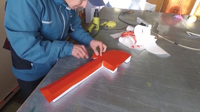 Наружная реклама из гибкого неона с контражуром. Сборка неоновой вывески из объемных букв и логотип смотреть онлайн
