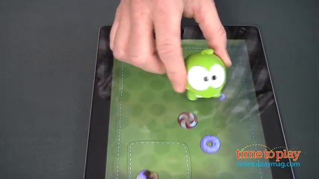 Cut the Rope Apptivity from Mattel смотреть онлайн