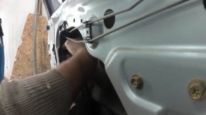 Mitsubishi Lancer IX КАК СНЯТЬ РУЧКУ?