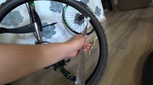 Как защитить колесо велосипеда от проколов