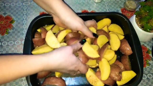 Картошка по деревенски в МУНДИРАХ рецепт моей БАБУШКИ смотреть онлайн