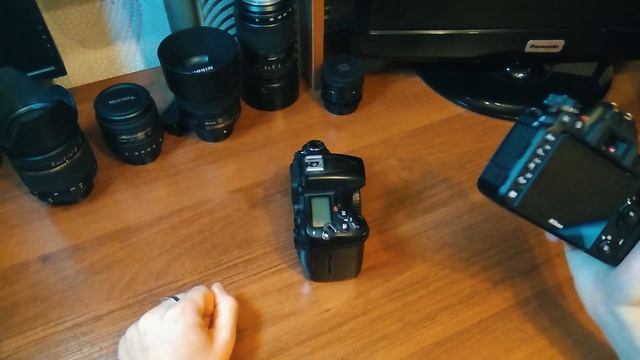 Сравнение NIKON D7000 vs NIKON D7500 versus смотреть онлайн