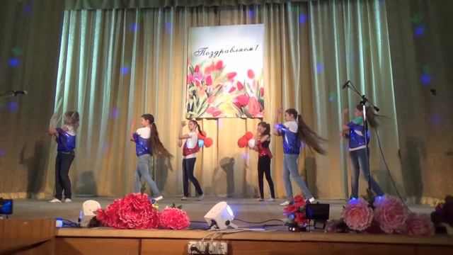 Конфетти - танец на День семьи смотреть онлайн