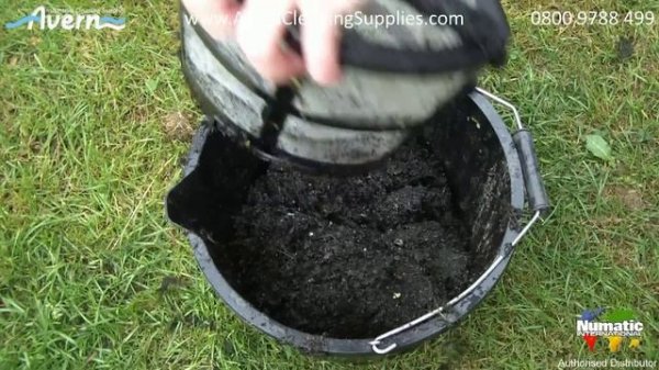 Pond Vacuum Cleaner WVP800DH Numatic - Avern Cleaning Supplies