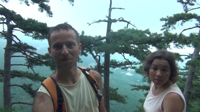 Прогулка по Боткинской и Штангеевской тропам над Ялтой смотреть онлайн