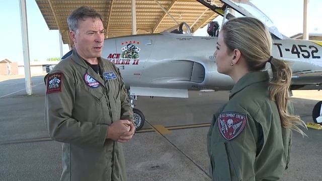 T 33 MEDIA FLIGHT WITH GREG COLYER смотреть онлайн