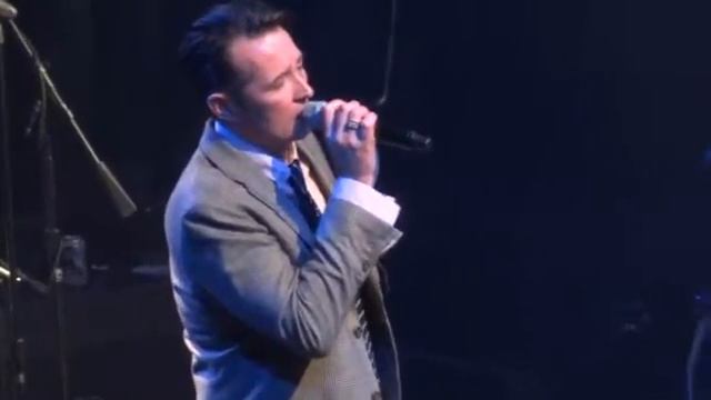 Scott Weiland "White Christmas" 12/16/11 The Paramount,Huntington N.Y. смотреть онлайн