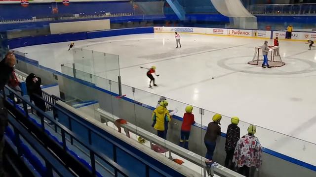 24.12.2020 Рыбинск Первенство города Девушки Мл 1/4 500м 3забег Ковпак