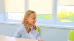 НОВЕНЬКАЯ НЕ ЛЮБИТ БЛОГЕРОВ и канал Ту систерс соболь