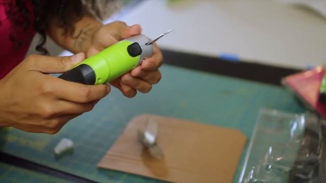 Simplicity's Electric Scissors- Product Review