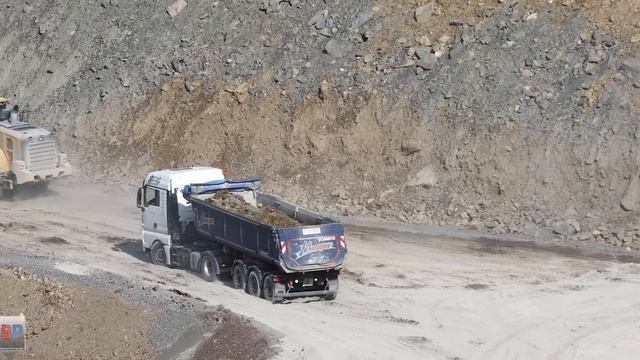 Caterpillar D6 XE, D7E, 972M XE, MAN, Mercedes, Volvo, Scania Dump Trucks Dumping, Quarry Refill, # смотреть онлайн