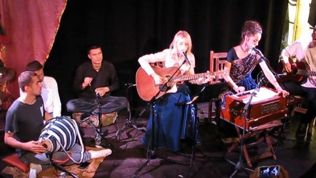 Achintya Shakty Lalita & к?M - Дамодараштака + MahaMantra смотреть онлайн