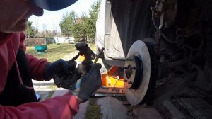 Замена передних тормозных дисков и колодок на мазда СХ-5