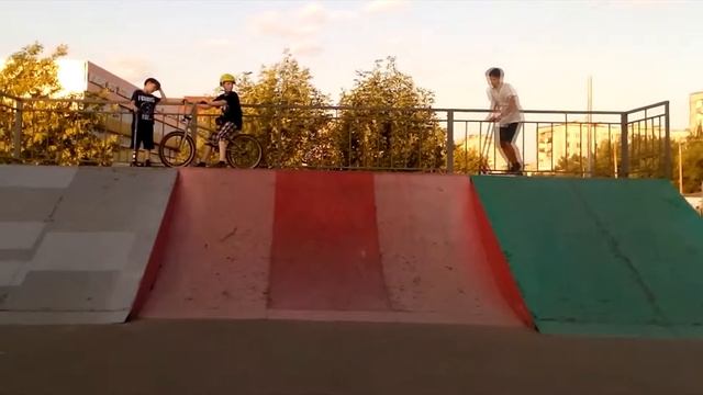 ?BRI FLIP DROP IN / БРАЙ ФЛИП В ДРОП? смотреть онлайн