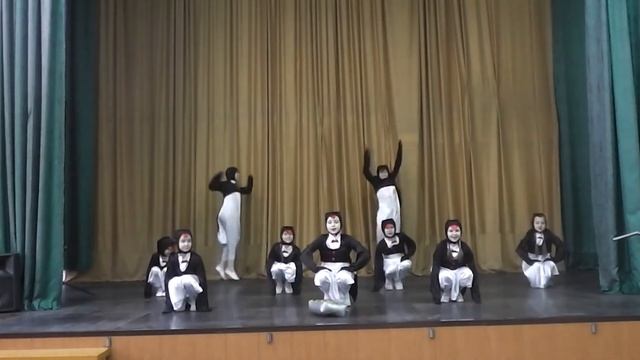 Танцы. Пингвины. смотреть онлайн
