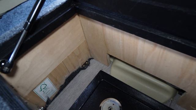 Nissan Elgrand Conversion | Day camper | Elgrand Camper conversion| Bed and table layout смотреть онлайн