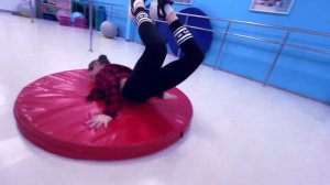 Мэвл - Кошка - Танец (jeny_miki)