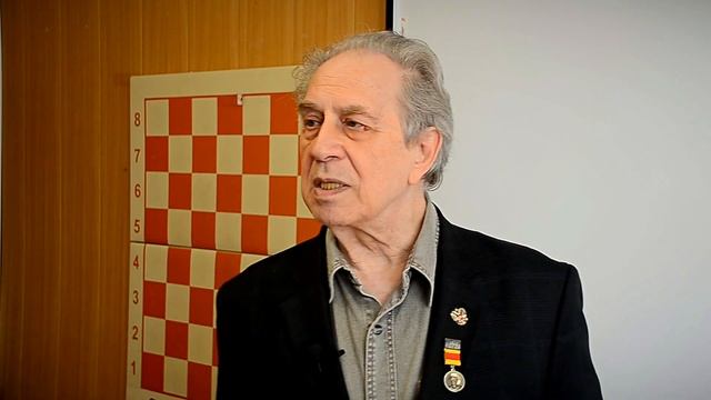 80-летний юбилей отметил мастер спорта по международным и русским шашкам России Виктор Роберов смотреть онлайн