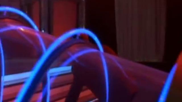 The Running Man - "One of us is in deep trouble" смотреть онлайн