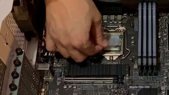 REVIEW CORSAIR 4000D AIRFLOW - MONTANDO MEU PC GAMER смотреть онлайн