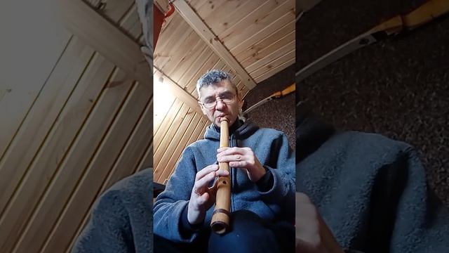 Как играть восточную мелодию на флейте.Часть 1 смотреть онлайн