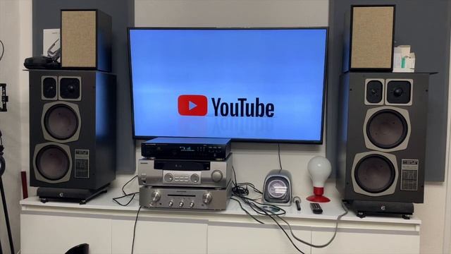 Marantz CD 63 mkII - A Look Inside + Audio Test смотреть онлайн