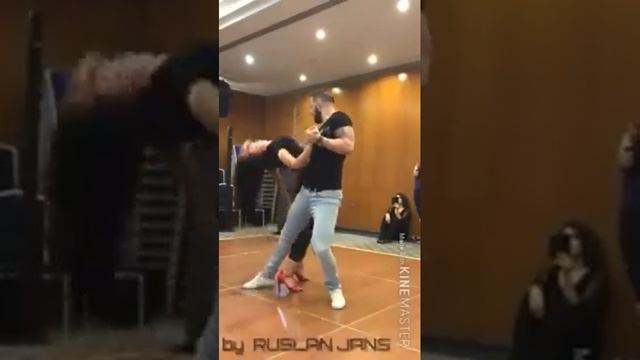 танцевали азербайджанский.????? поставить лайк смотреть онлайн