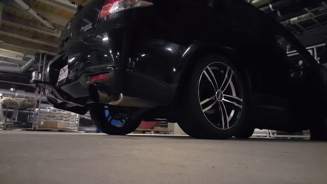 Mitsubishi Airtrek startup/idle (cold) смотреть онлайн