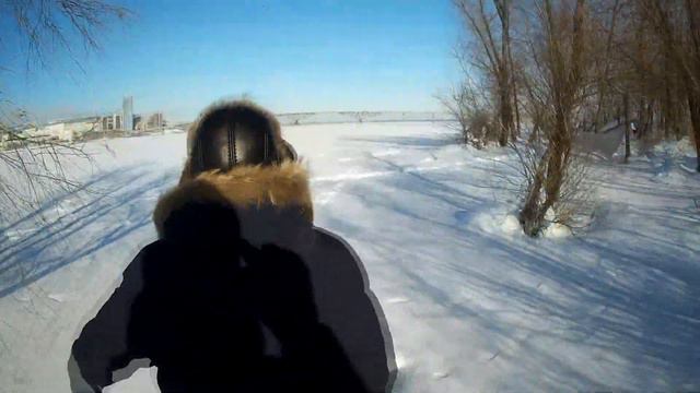 VLOG ХОДИМ ПО ЗАМЁРЗШЕЙ ВОЛГЕ смотреть онлайн